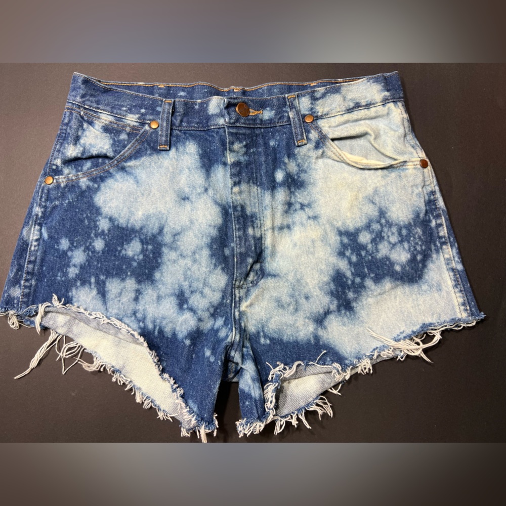 Wrangler cutoff distressed jean shorts